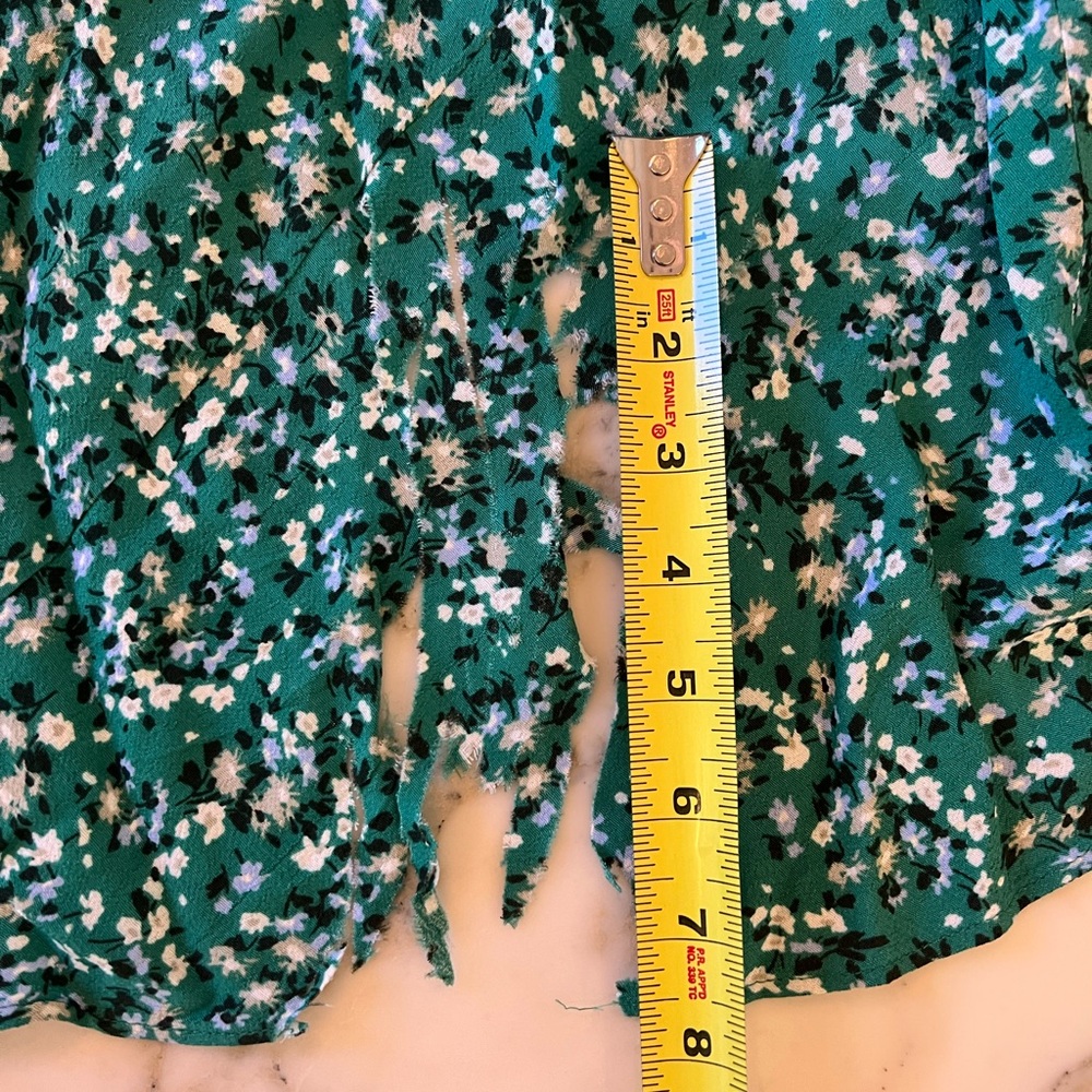 NWT MaRuched Scoopneck Midi Dress Green Floral Sz 10 bottom 8” shredded dress - Picture 12 of 13